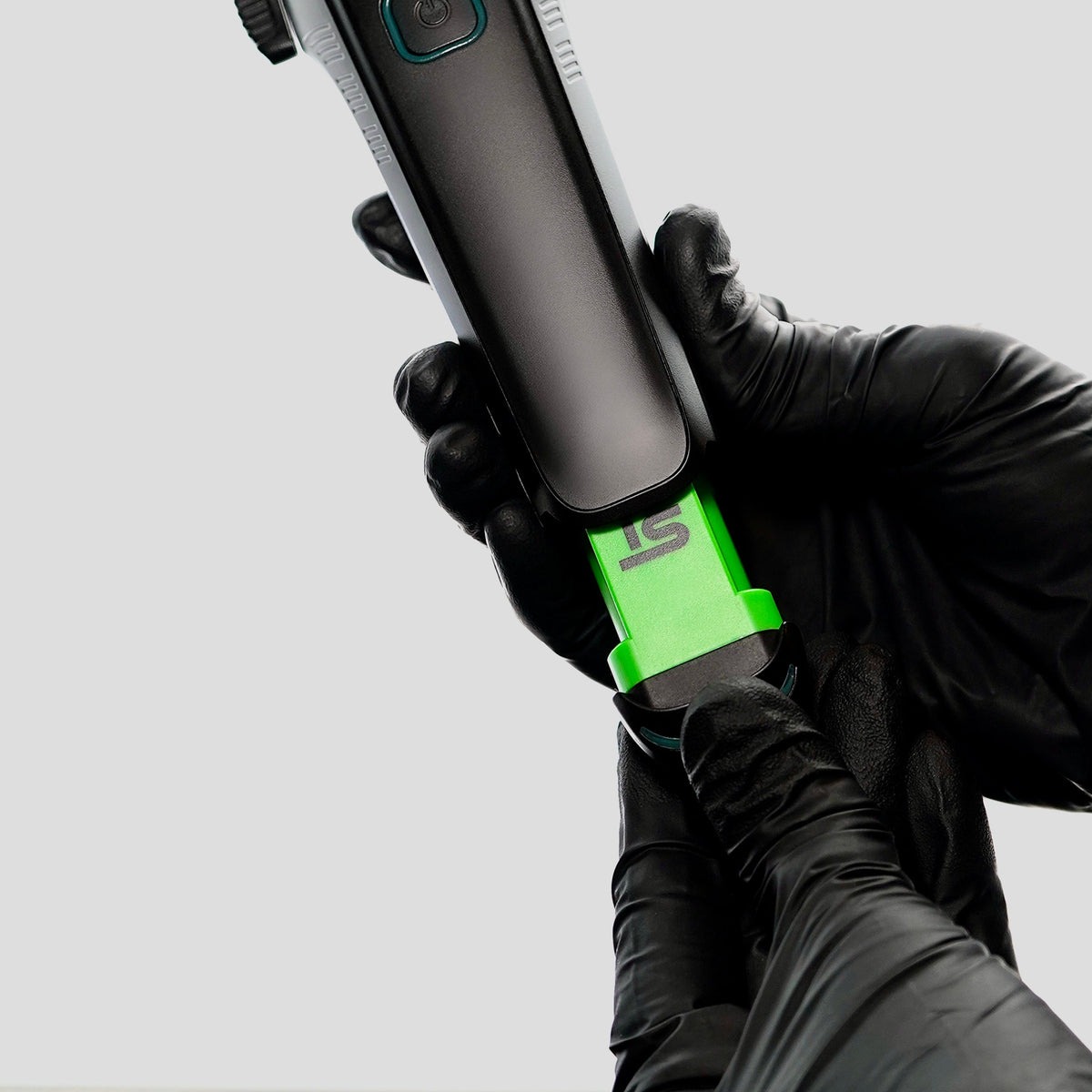 Pin Tông Đơ Supreme Trimmer Recharger 1200MAH --NRG3200